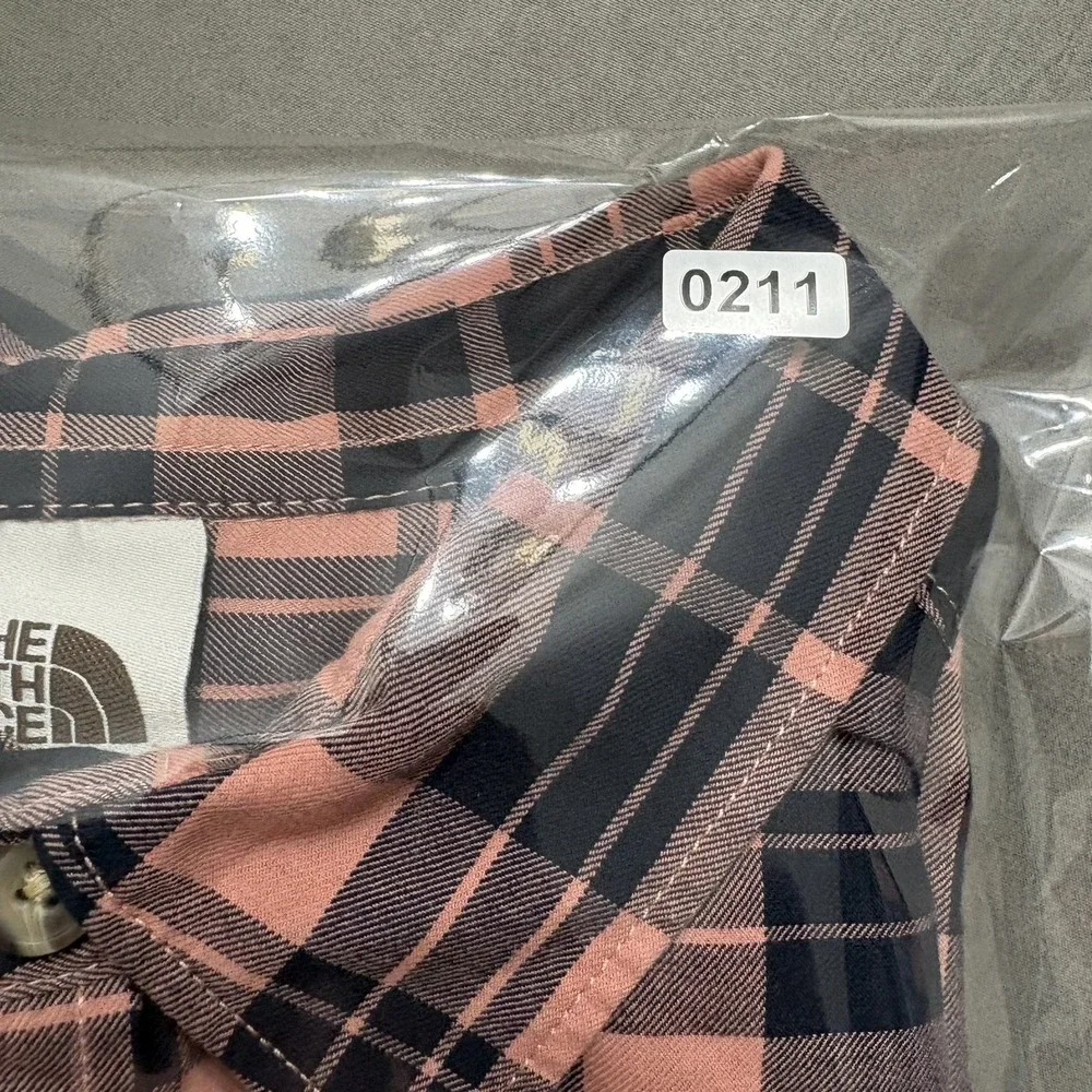 The North Face Men's Large Button Up Hayden Pass 2.0 Long-Sleeve Plaid Outdoors